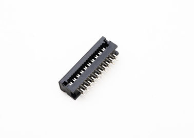 PCBA DIP Plug Connector Plated Emas Tahan Tegangan 1000V Kuningan Material Kontak